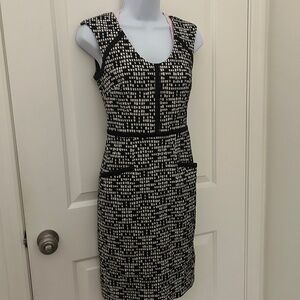 Adrianna Papell City Blocks Stylist Dress - Size 2
